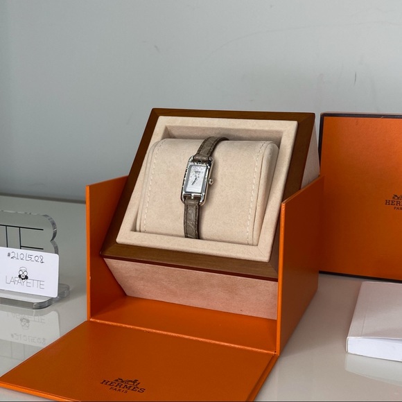 Hermes Nantucket Watch - Small model 29mm Grey Alligator - Picture 4 of 4